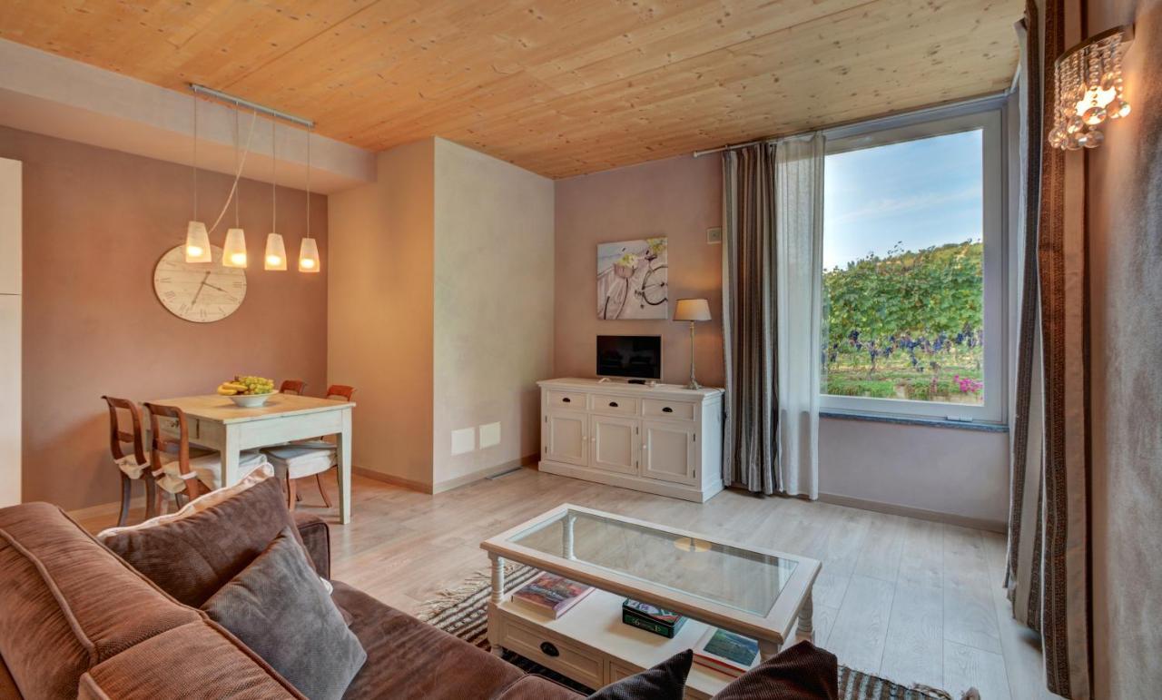 La Rosa Gialla Bio Apartments & Rooms Barolo Exterior foto