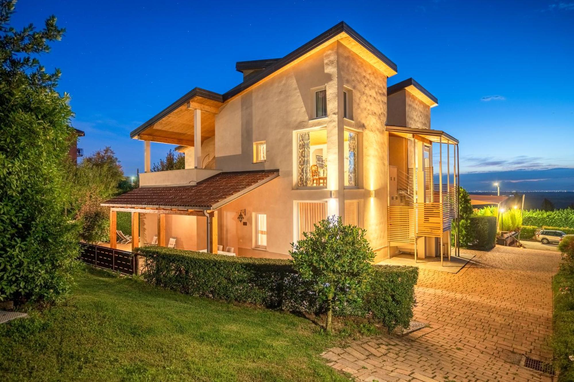 La Rosa Gialla Bio Apartments & Rooms Barolo Exterior foto