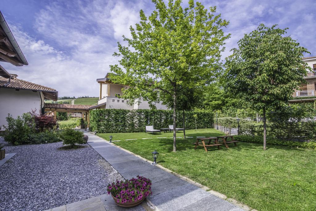 La Rosa Gialla Bio Apartments & Rooms Barolo Exterior foto